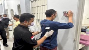 Satops Patnal Kanwil Ditjenpas Jateng gelar razia blok hunian di Rutan Kelas I Semarang, dipimpin Kabid Pengamanan Dedy Cahyadi, Rabu (3/9). (Dok: Web Ditjenpas)