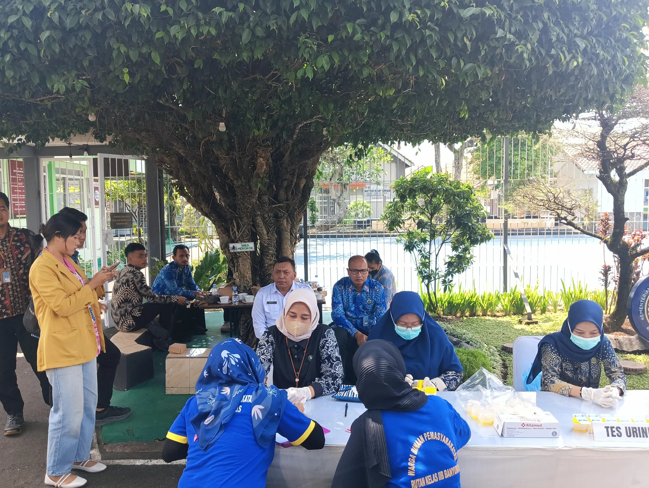Rutan Banyumas Laksanakan Tes Urine Pegawai dan WBP
