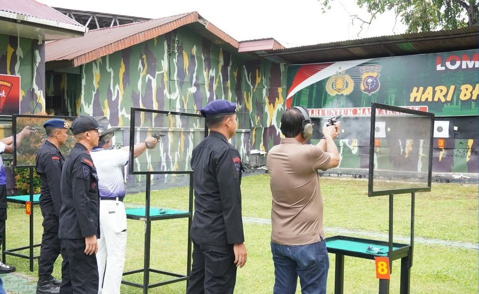 Rutan Pekanbaru Gelar Latihan Menembak Untuk Petugas