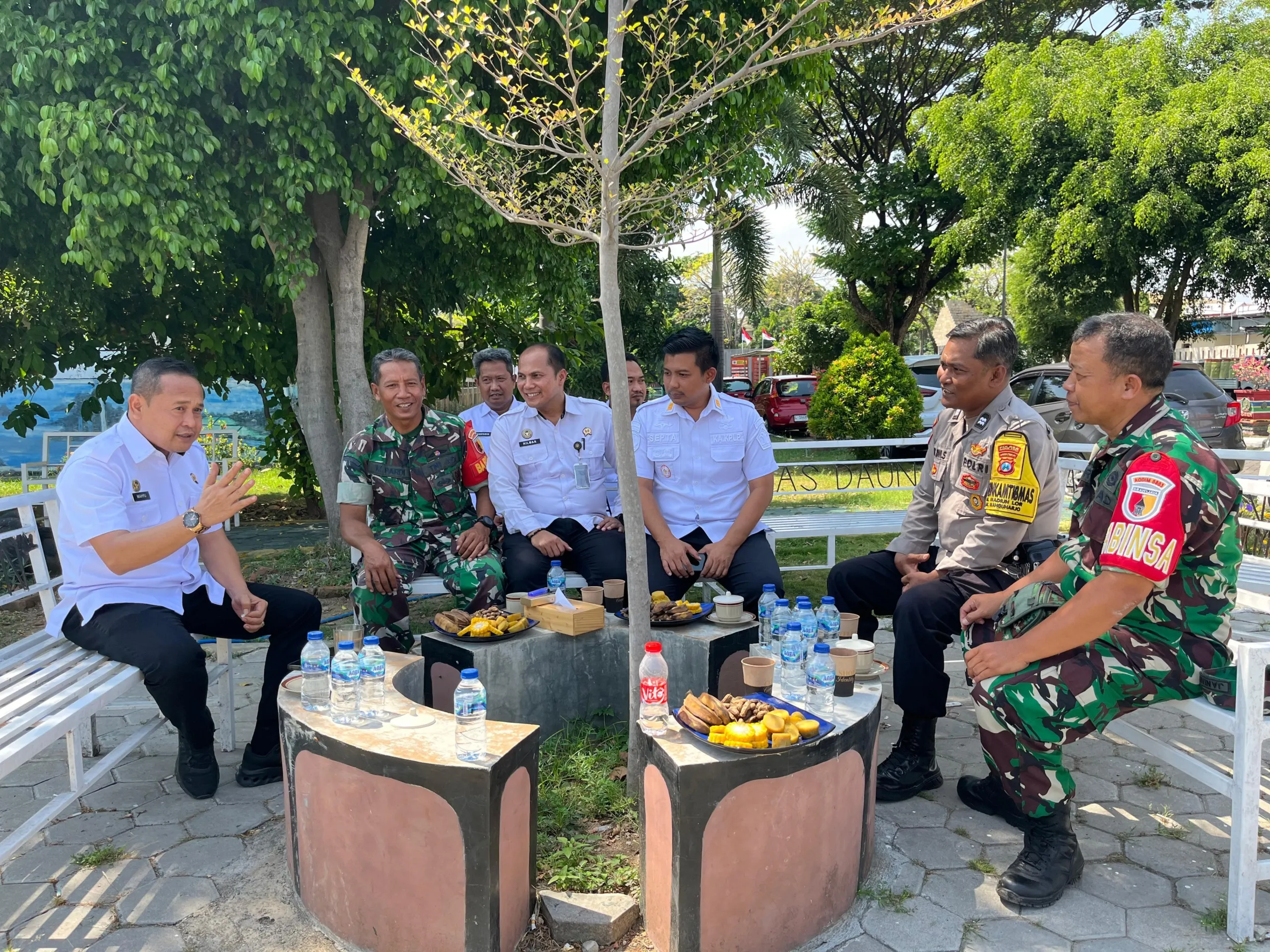 Lapas Pemuda Madiun gelar coffee morning bersama TNI-Polri untuk pererat sinergi dan koordinasi antar instansi, Kamis (25/9). (Dok: Humas Lapas Pemuda Madiun)