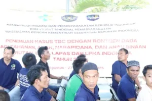 Lapas Karang Intan lakukan skrining rontgen dada untuk deteksi TBC, dukung hak kesehatan warga binaan, kerja sama Kemenkes dan mitra terkait. (Dok: Humas Lapas Karang Intan)