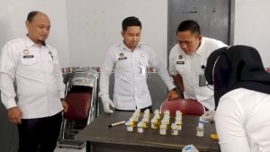 Kanwil Ditjenpas Kaltim gelar tes urine untuk pegawai guna pastikan ASN bersih narkoba dan berintegritas, Rabu (10/9). (Dok: Web Ditjenpas)