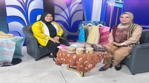 Kalapas Perempuan Palembang, Desi Andriyani, jadi narasumber di live streaming TVRI Sumsel bahas kehidupan dan kegiatan di Lapas, Senin (15/09). (Dok: Humas Lapas Perempuan Palembang)
