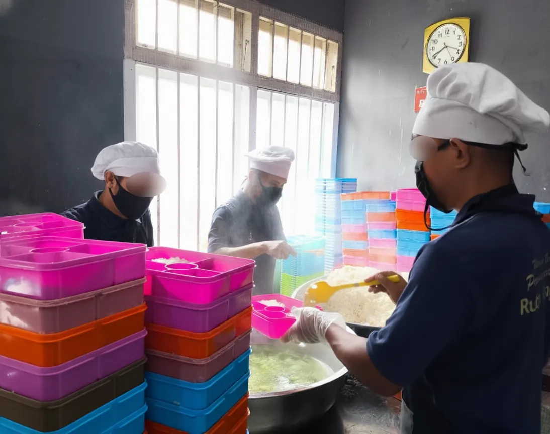 Rutan Kelas IIB Bengkulu terus memastikan seluruh warga binaan mendapatkan asupan makanan bergizi dan seimbang setiap hari. (Dok: Humas Rutan Bengkulu)