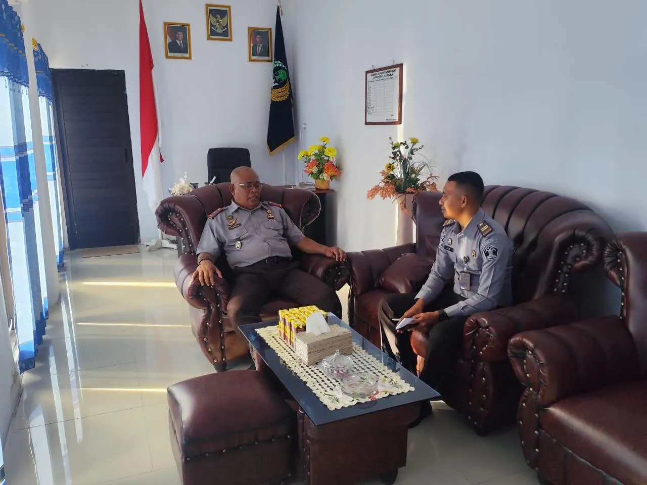 Kalapas Saparua Sambut Kaur TU Baru, Tekankan Sinergi dan Transparansi dalam Tata Kelola Lapas