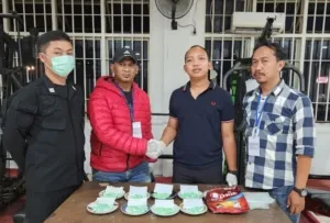 Petugas berhasil menggagalkan upaya penyelundupan obat-obatan terlarang yang di duga akan di masukkan ke dalam area Rutan Cipinang. (Dok: Humas Rutan Cipinang)