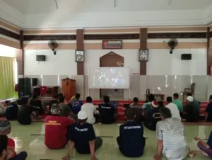 Putar Film Religi, Warga Binaan Lapas Purwokerto Gelar Nonton Bareng di Masjid At-Taubah