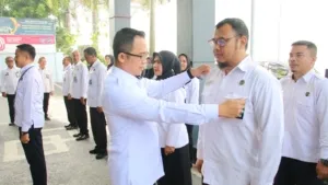 Tegakkan Kedisiplinan, Kabapas Garut Cek Kelengkapan Atribut Pegawai