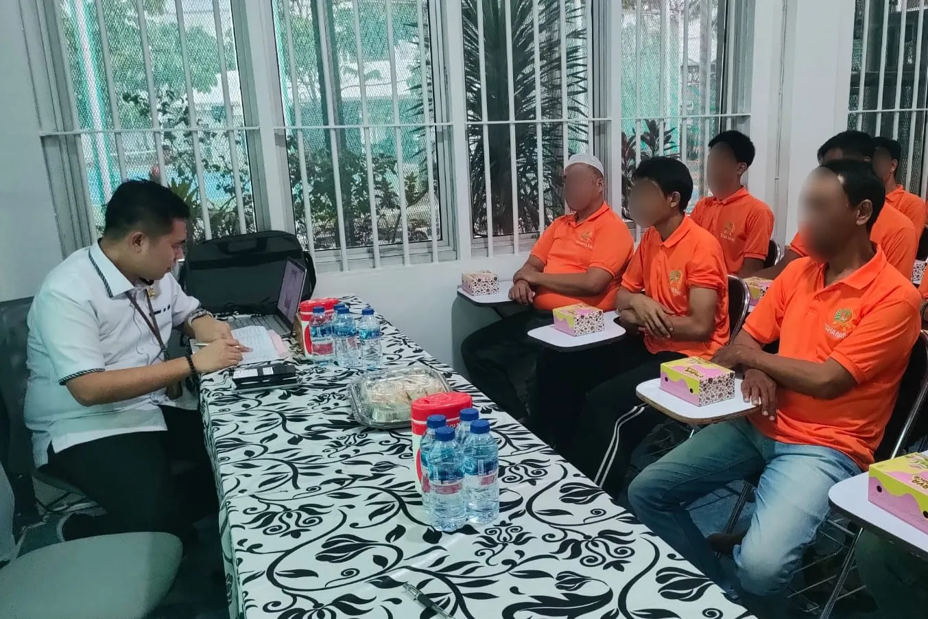 Tingkatkan Pemahaman Hukum, Lapas Cibinong Bersama LBH Hikmatul Insyirah Gelar Konsultasi Hukum untuk Tahanan