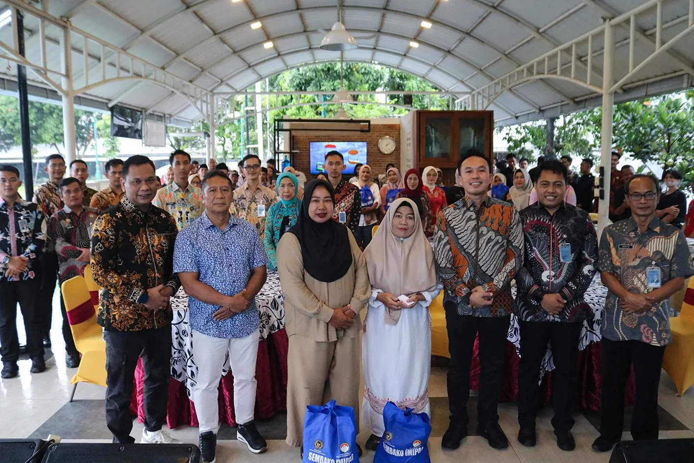 Tebar Cinta dan Kepedulian: Lapas Cibinong Berbagi Kasih Melalui Bakti Sosial ‘Jumat Berkah’ bagi Masyarakat Sekitar