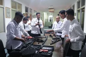 Perawatan Senjata di Lapas Cibinong: Cara Petugas Tetap Siap Siaga Jaga Keamanan dan Ketertiban