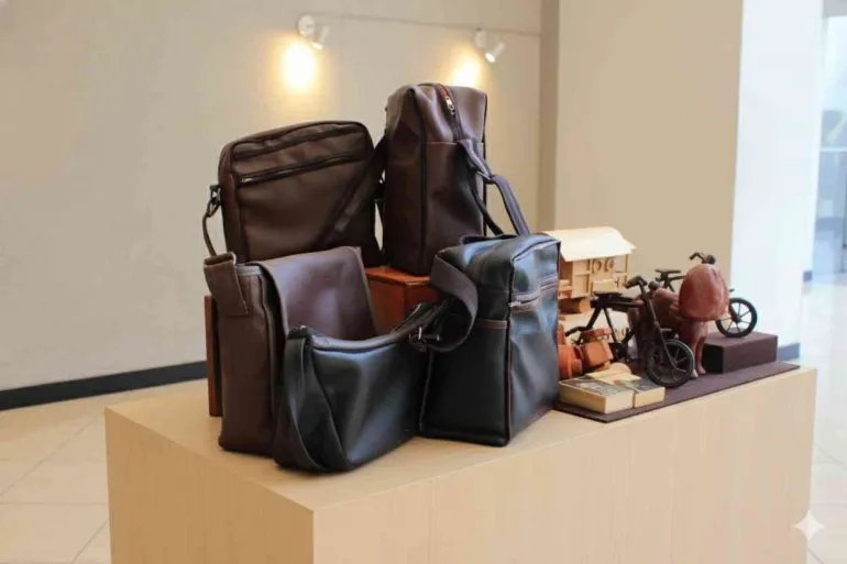 Lapas Bondowoso Luncurkan Produk Tas Kulit Sintetis Karya WB