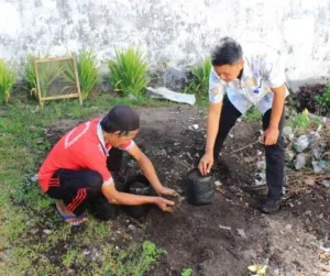 Lapas Bondowoso Gelar Pelatihan Media Tanam Polibag