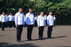 Lapas Cibinong Apresiasi 4 Pegawai Raih Kenaikan Pangkat