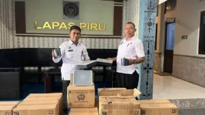 Lapas Piru Terima Bantuan 139 Set Ompreng dan Mug