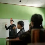 Petugas Lapas Pemuda Madiun Jadi Relawan Pengajar