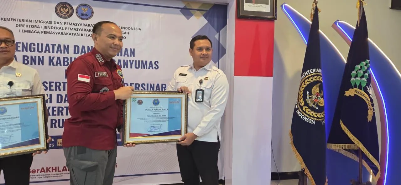 Sertifikat UPT Bersinar, Komit Berantas Narkoba Rutan Banyumas