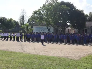 Lapas Kelas IIA Ambon menggelar upacara Hari Kesaktian Pancasila dipimpin Kalapas Sumarwoto Hendra Budiman, diikuti petugas dan warga binaan. (Dok: Humas Lapas Ambon)