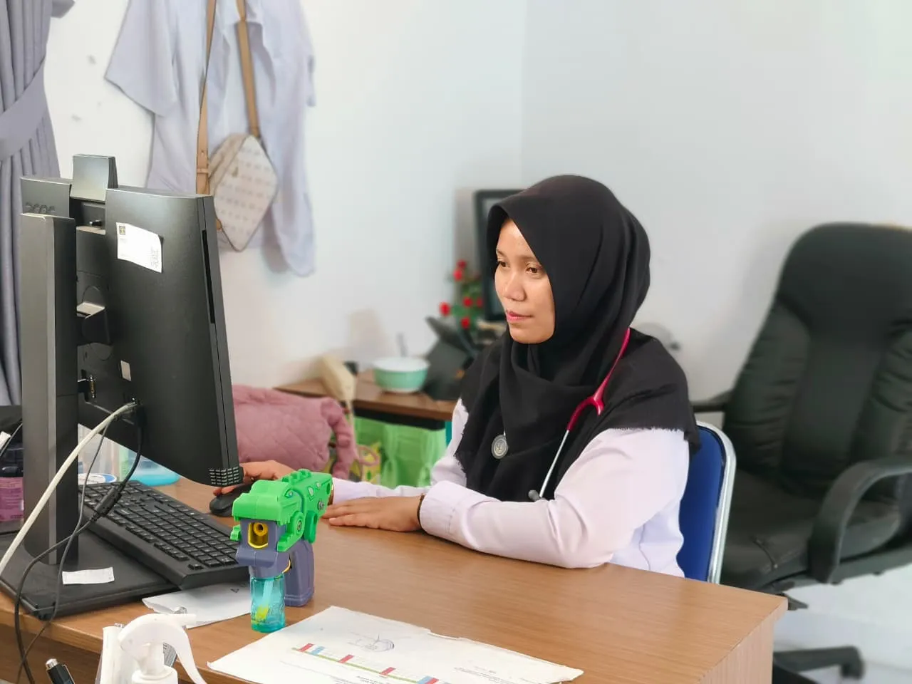 Lapas Kelas IIA Kupang turut serta dalam kegiatan Zoom Meeting nasional yang membahas Pembentukan Tim Unit Layanan Disabilitas (ULD). (Dok: Humas Lapas Kupang)