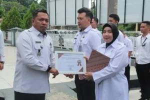 Rutan Kelas IIB Bengkulu Beri Penghargaan Pegawai Teladan Triwulan III 2025, Dorong Profesionalisme dan Integritas