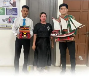 Kreativitas Warga Binaan Lapas Batulicin Jadi Sorotan, Miniatur Rumah dan Kapal Laris Dibeli Pengunjung