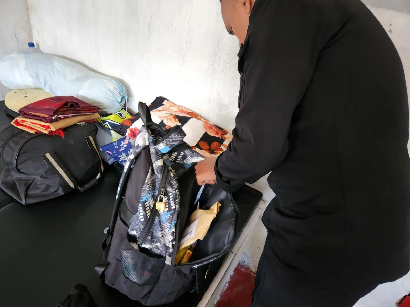 Lapas Tual Gelar Razia Rutin: Komitmen Wujudkan Lingkungan Bebas Halinar