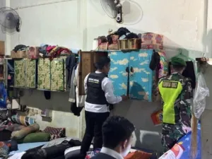 Deteksi Dini Jelang Pergantian Tahun, Lapas I Madiun Laksanakan Penggeledahan Kamar Hunian