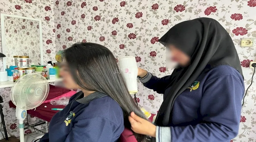 Lapas Martapura Berdayakan Warga Binaan Lewat Pelatihan Salon Berstandar Profesional
