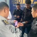 Lapas Kelas III Saumlaki Perkuat Integritas Petugas dengan Pemeriksaan Ponsel untuk Cegah Judi Online
