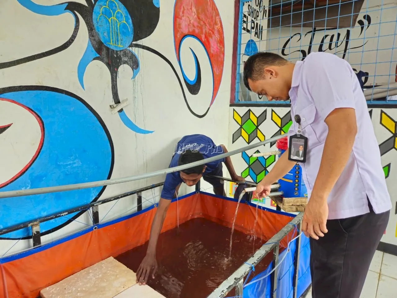 “Lapas Ambon Luncurkan Budidaya Lele Bioflok: Warga Binaan Dilatih Jadi Pengusaha Mandiri!”