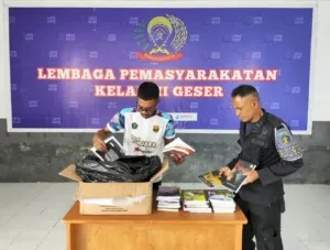 Dukung Literasi Warga Binaan, Lapas Geser Terima 100 Buku dari Perpusnas (Dok. Istimewa)