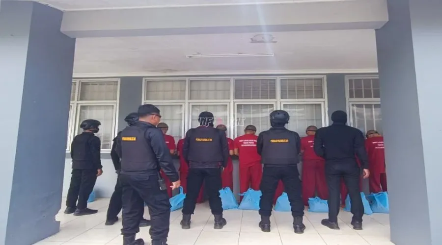 Lapas Kelas I Cirebon Dipindahkan 21 Warga Binaan High Risk ke Nusakambangan (Dok. Istimewa)