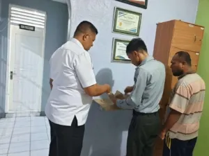 Kalapas Tual Turun Langsung Awasi Pemeriksaan Kunjungan, Perketat Cegah Barang Terlarang Masuk Lapas