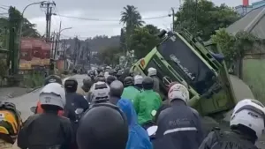 Truk Amblas di Sentul Bogor, Arus Lalu Lintas Sempat Lumpuh dan Macet Parah