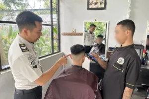 Tampil Keren dan Rapi ! Barbershop El-Cibi Jadi Wadah Warga Binaan Asah Skill Pangkas Rambut