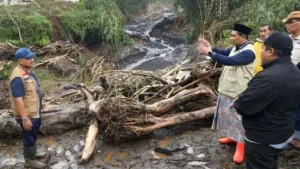 Tinjau Lokasi Terparah Banjir Bandang Pemalang, Taj Yasin Dorong Penguatan Hutan Lindung