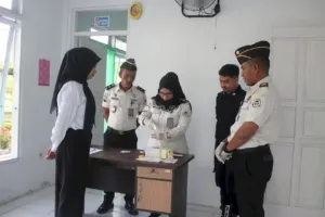 Deteksi Dini Penyalahgunaan Narkoba, Lapas Piru Tes Urine Warga Binaan dan Pegawai