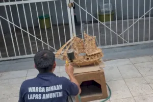 Asah Kreativitas Warga Binaan, Lapas Amuntai Kembangkan Miniatur Kapal dari Korek Api