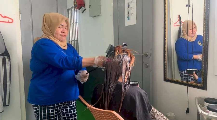 Lapas Perempuan Palu Bekali Warga Binaan Keterampilan Salon sebagai Penguatan Kemandirian Pasca Pembinaan (Dok. Istimewa)