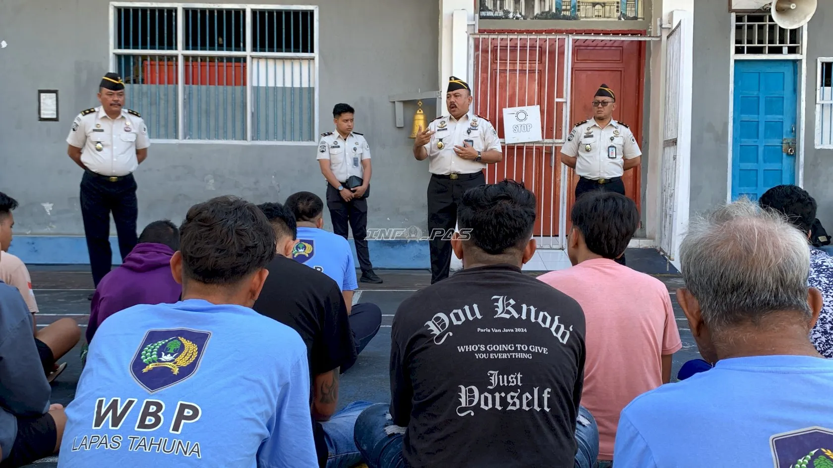 Tatap Muka Perdana, Kalapas Tahuna Ajak Warga Binaan Jaga Kerukunan dan Ketertiban