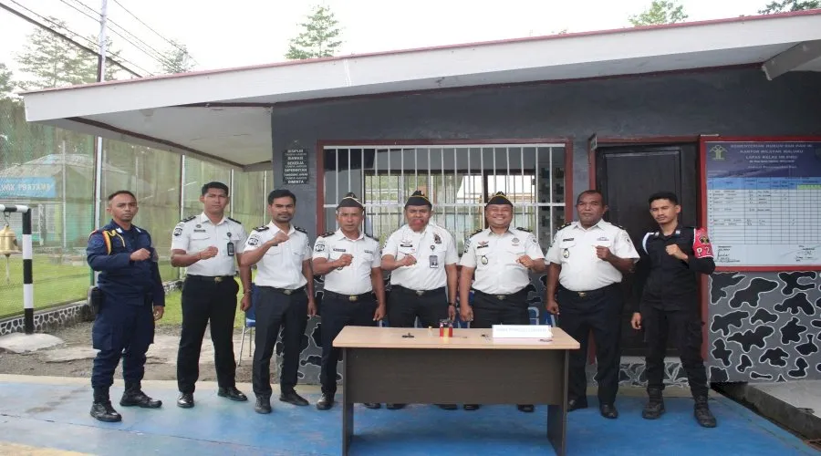 Penggeledahan Insidental Humanis, Lapas Piru Perkuat Stabilitas Keamanan Blok Hunian Warga Binaan (Dok. Istimewa)