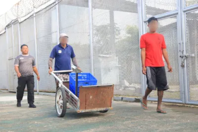 Lapas Pemuda Madiun Panen 45 Kilogram Lele dari Program Kemandirian (Dok. Istimewa)