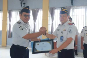 Kenaikan Pangkat 12 Petugas Lapas Pemuda Madiun (Dok. Istimewa)