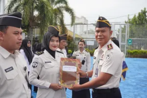 Lapas Banjarbaru Sematkan Kenaikan Pangkat 12 Petugas (Dok. Istimewa)