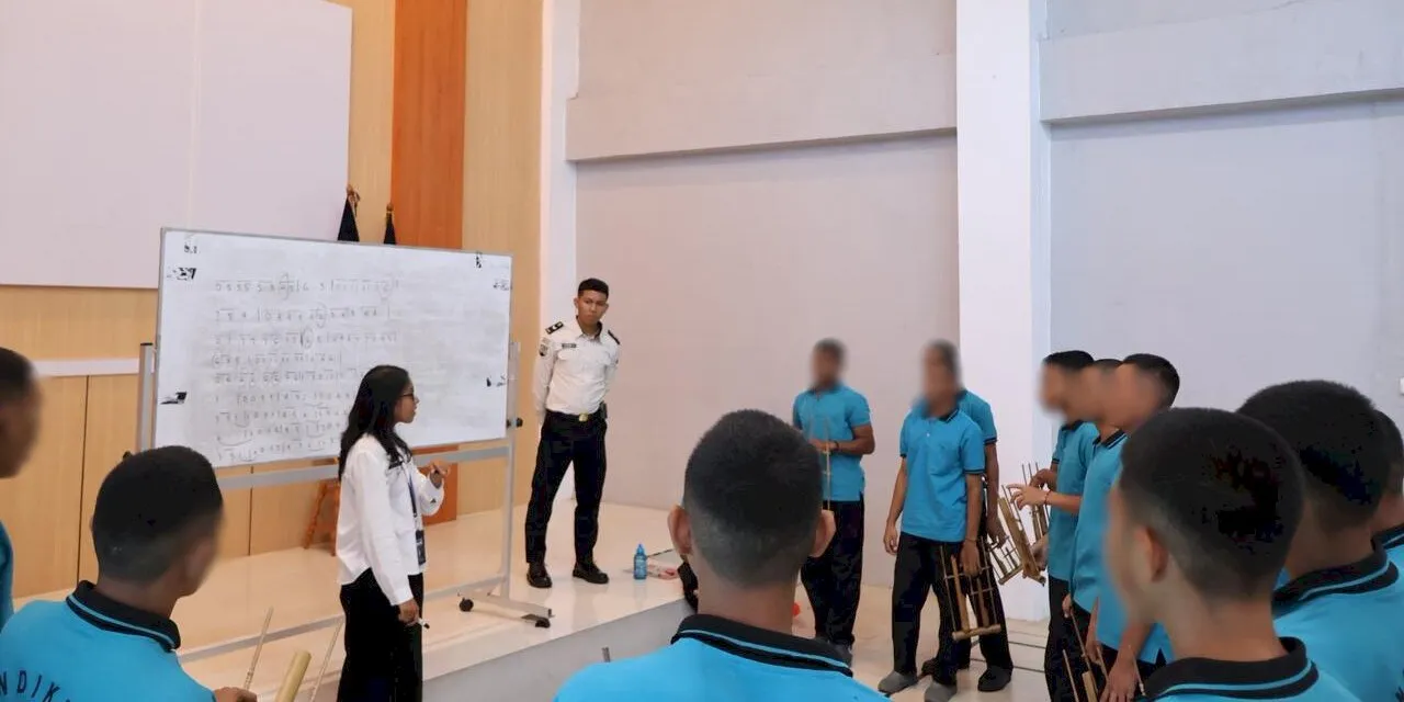 Pelatihan Angklung LPKA Ambon (Dok. Istimewa)