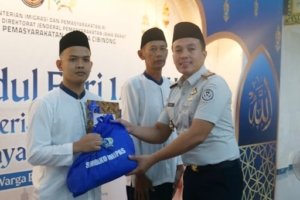 Sholat Idul Fitri Penuh Khidmat di Lapas Cibinong, Ribuan Narapidana Lapas Cibinong terima Remisi Khusus