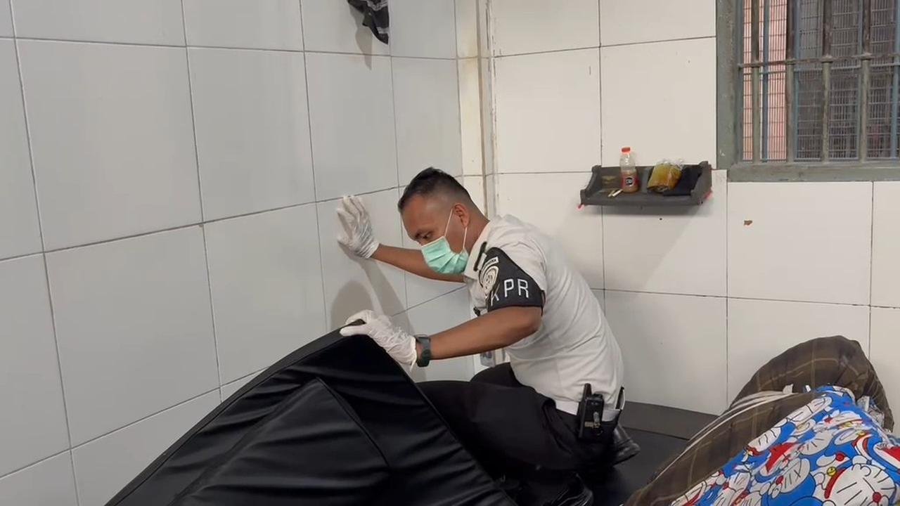 Sidak Rutan Kelas I Depok Ungkap HP, Senjata Rakitan, dan Alat Elektronik Ilegal Milik Warga Binaan