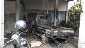 Mobil Pikap Terbakar di Tenjolaya Bogor, Diduga Korsleting Saat Pengisian BBM Mandiri Sub Judul: