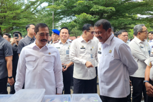 Aksi Nyata Pemasyarakatan, Lapas Cibinong jadi Tuan Rumah Pemeriksaan Kesehatan Gratis dan Bansos Bagi Masyarakat di SekitarAksi Nyata Pemasyarakatan, Lapas Cibinong jadi Tuan Rumah Pemeriksaan Kesehatan Gratis dan Bansos Bagi Masyarakat di Sekitar