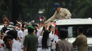 Prabowo Disambut Meriah Warga Bandung Saat Kunjungan Kerja